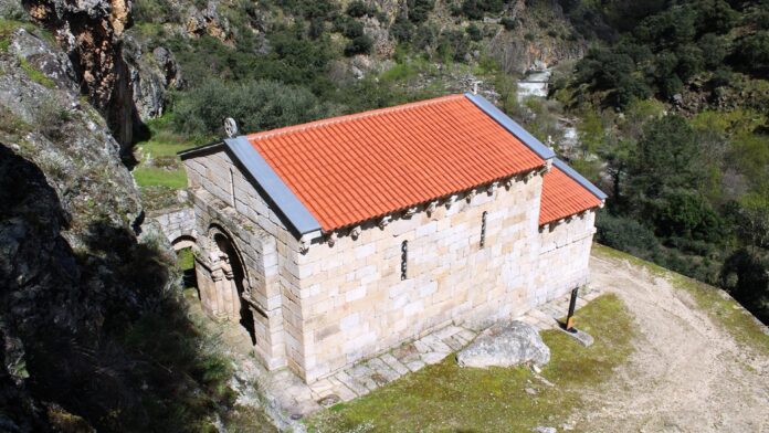 igreja s.pedro das águias