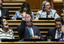 JÁ NÃO SE AGUENTA…